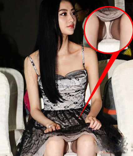 李小璐泄春光 女星大尺度走照图集 1