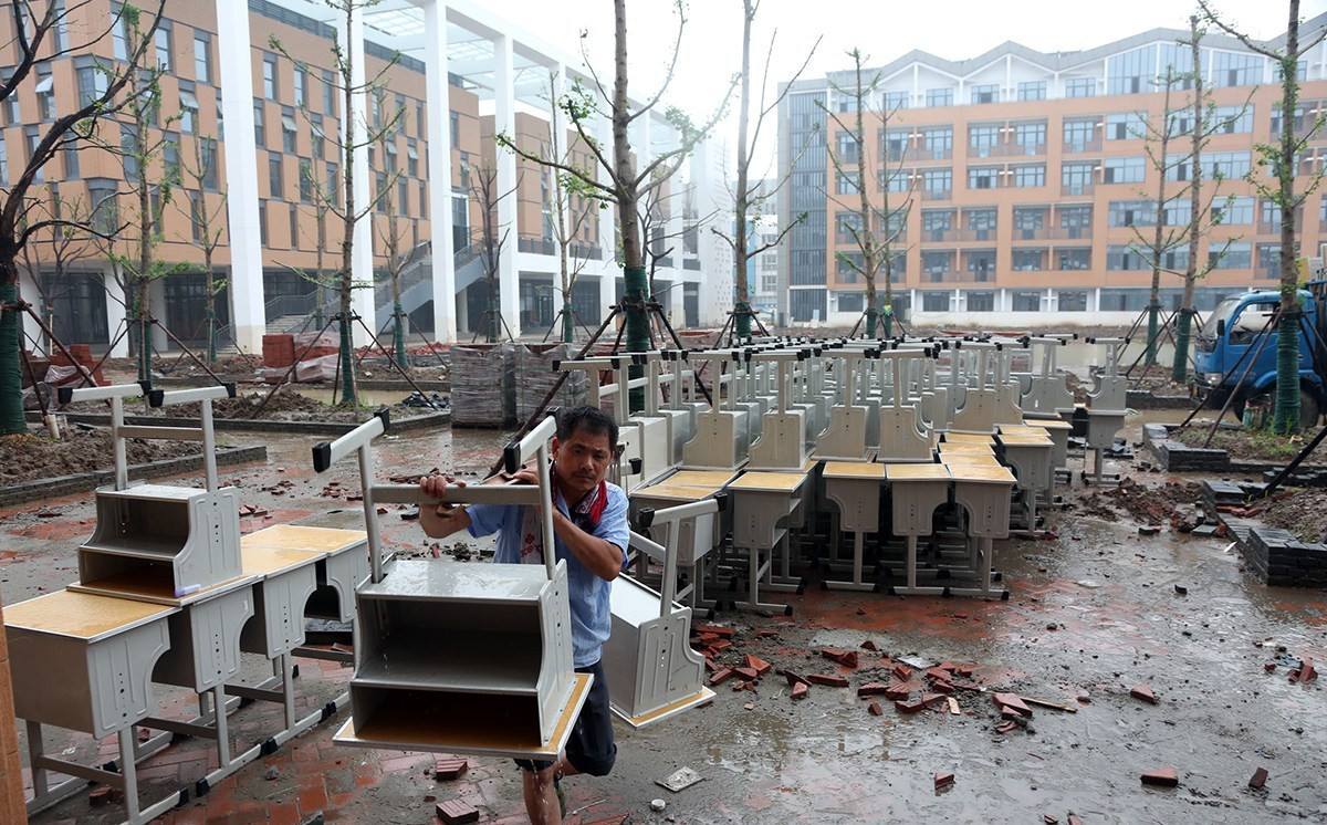 常州外国语_常州外国语学校曹慧开学第一讲