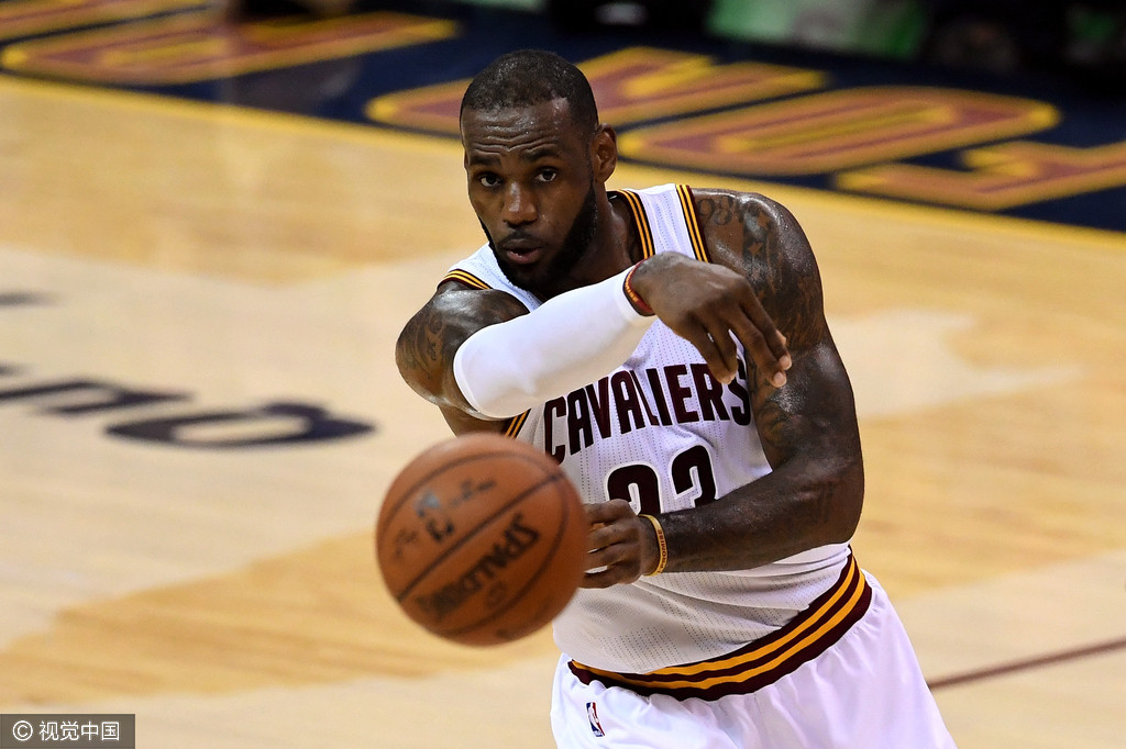 组图-nba总决赛g6 汤神突破上篮库里秀传球报道包括完整图片和清晰