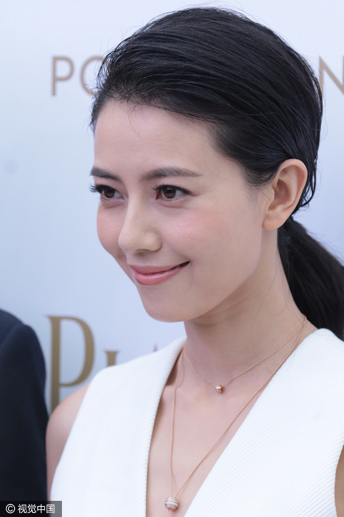 永昌娱乐17708843444女神老了?高圆圆细看鱼尾纹明显