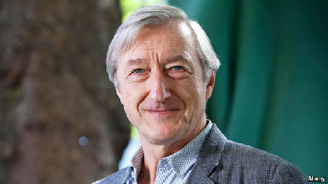 从表面上看,朱利安·巴恩斯(julian barnes)似乎不像历史小说家.