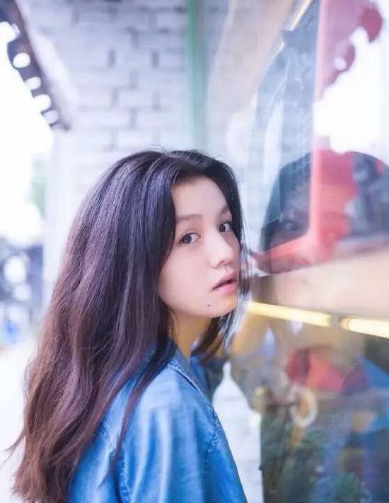 评论:任性张柏芝还真要向后辈春夏学着点